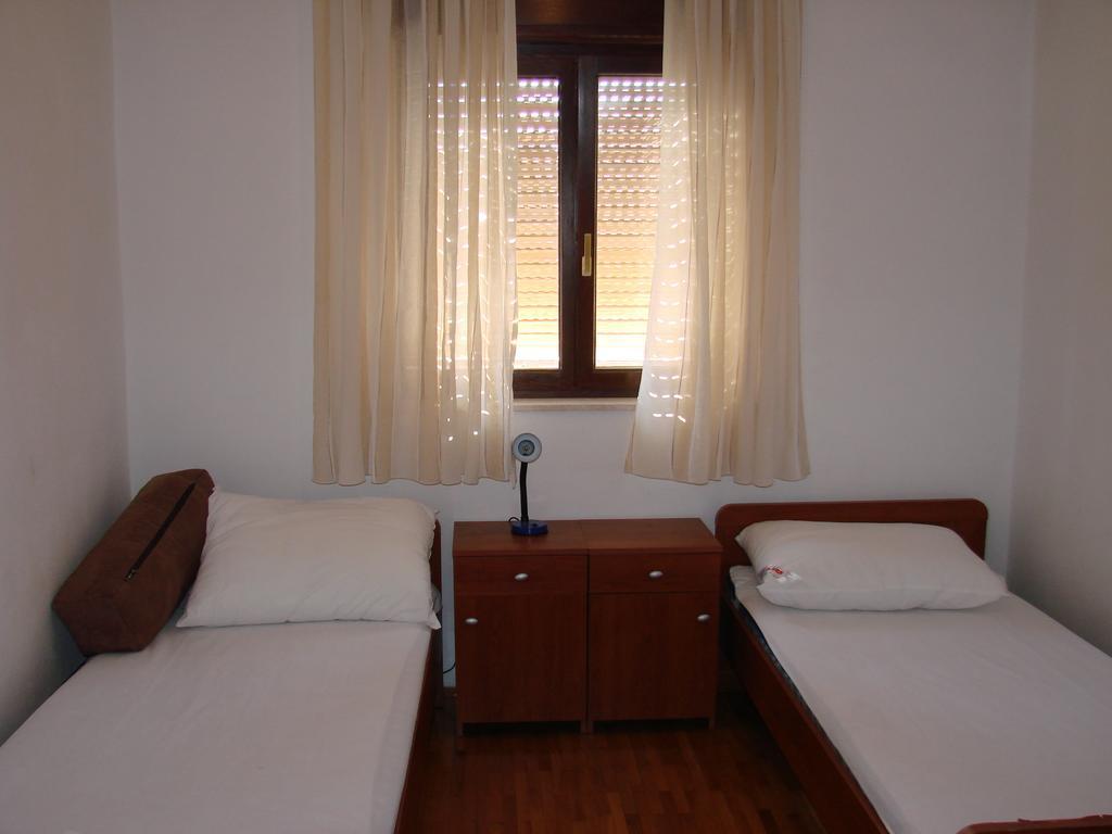 Apartment Matija 트로기르 객실 사진