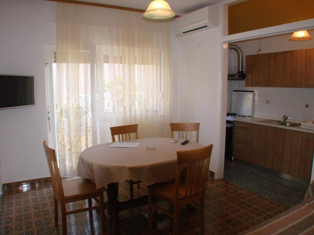 Apartment Matija 트로기르 객실 사진